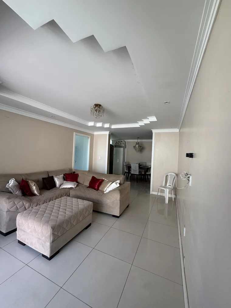 Sala de estar da casa em Itinga